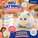 Gato Pelúcia Interativo Sensorial Sons Realistas Pisca Olhos e Abana o Rabo